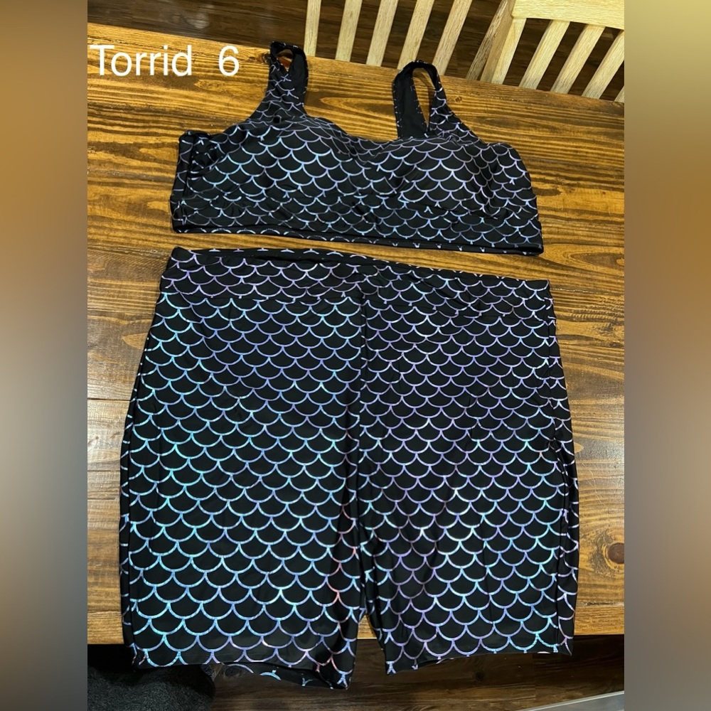 Torrid 6….2 piece swim set